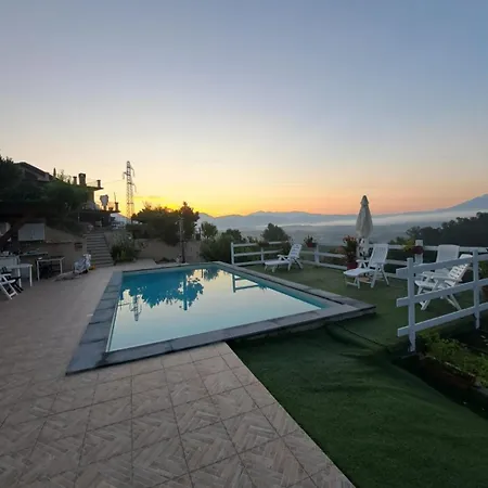 La Loggia Sulle Apuane *